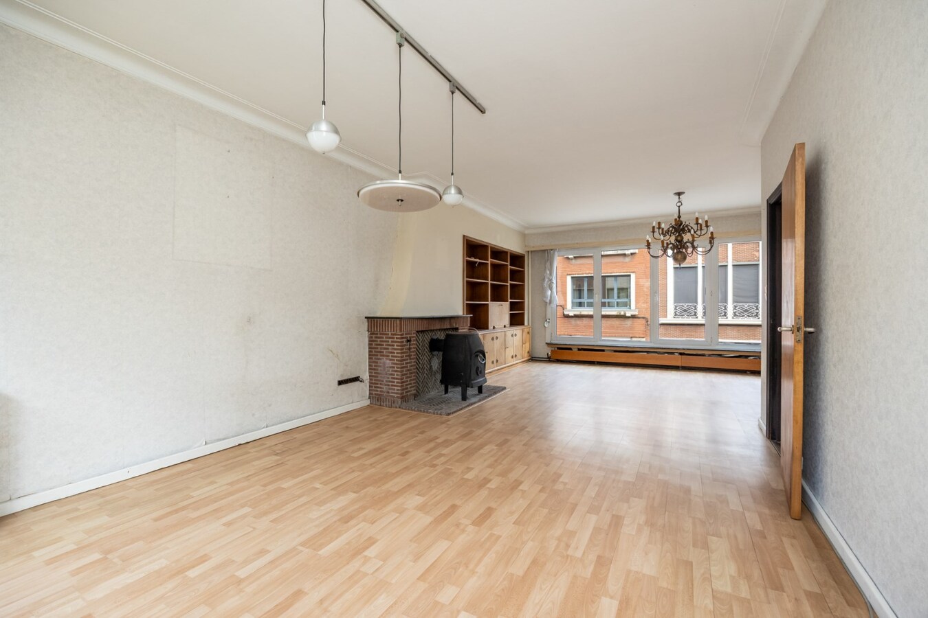 Te renoveren bel-étage met tuin in de Tentoonstellingswijk! 