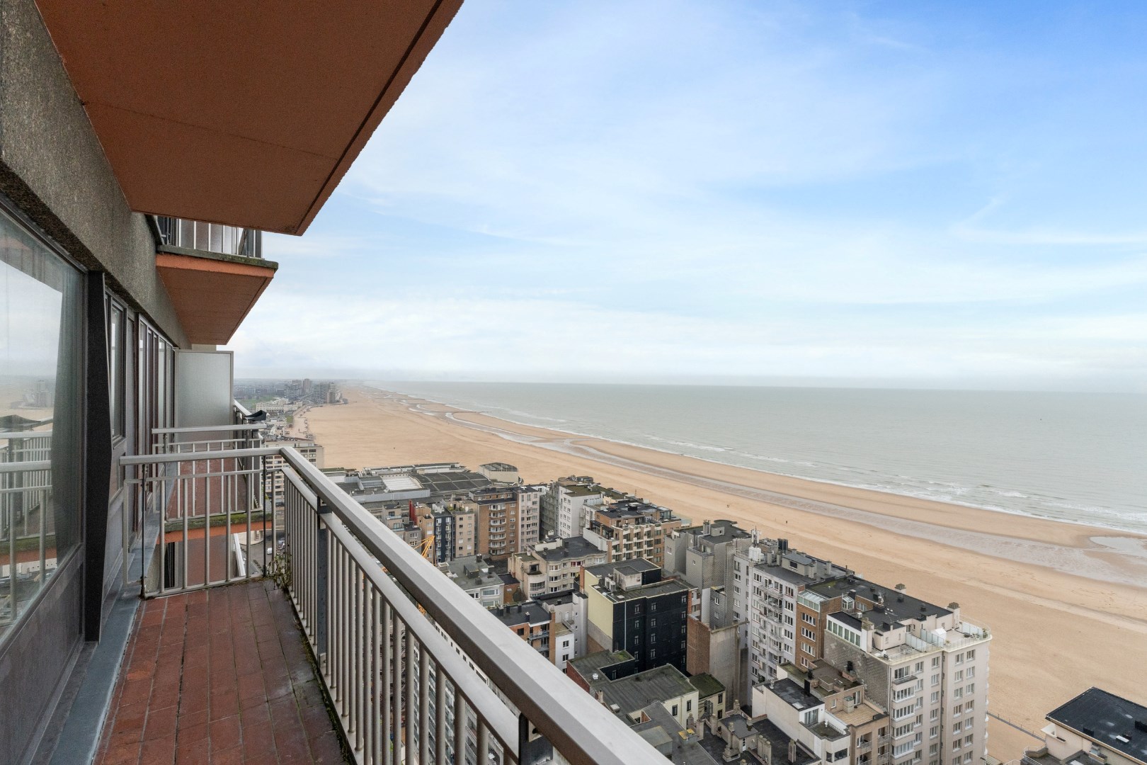 Appartement de vacances au centre d'Ostende avec une vue imprenable sur la mer et la ville 