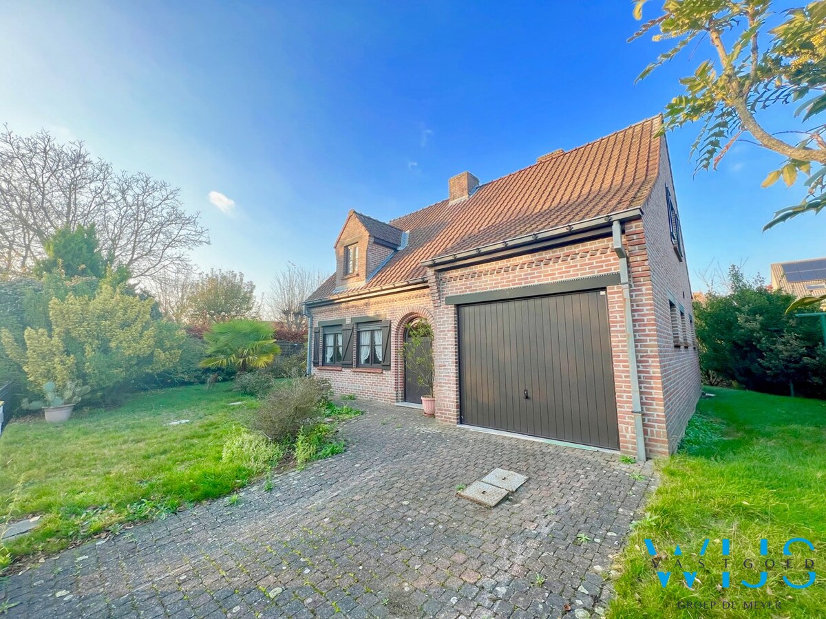 Gezinswoning op TOPlocatie te Drongen ! 