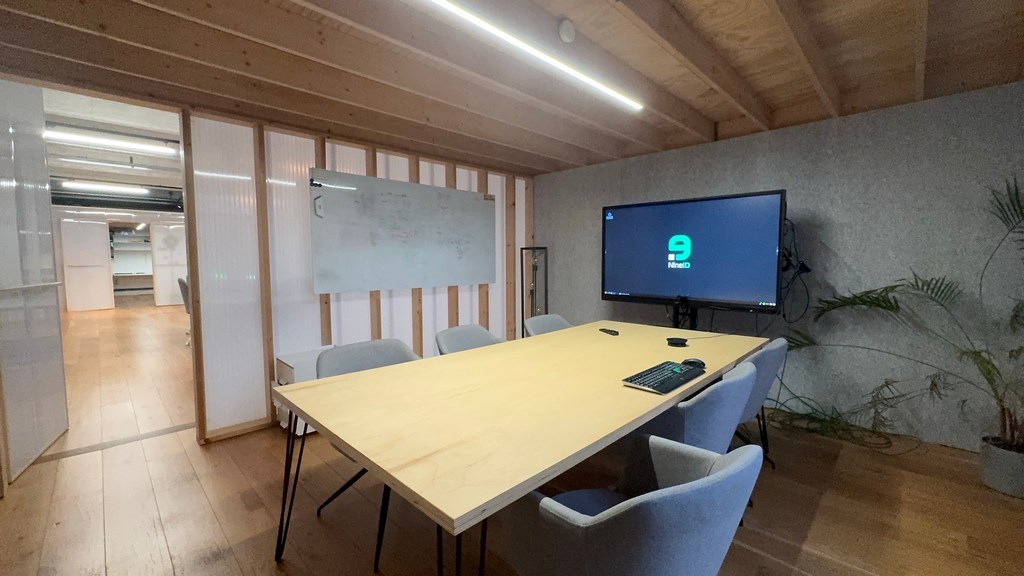 Loftkantoren te huur in Handelsdokcenter bij Gent-Dampoort