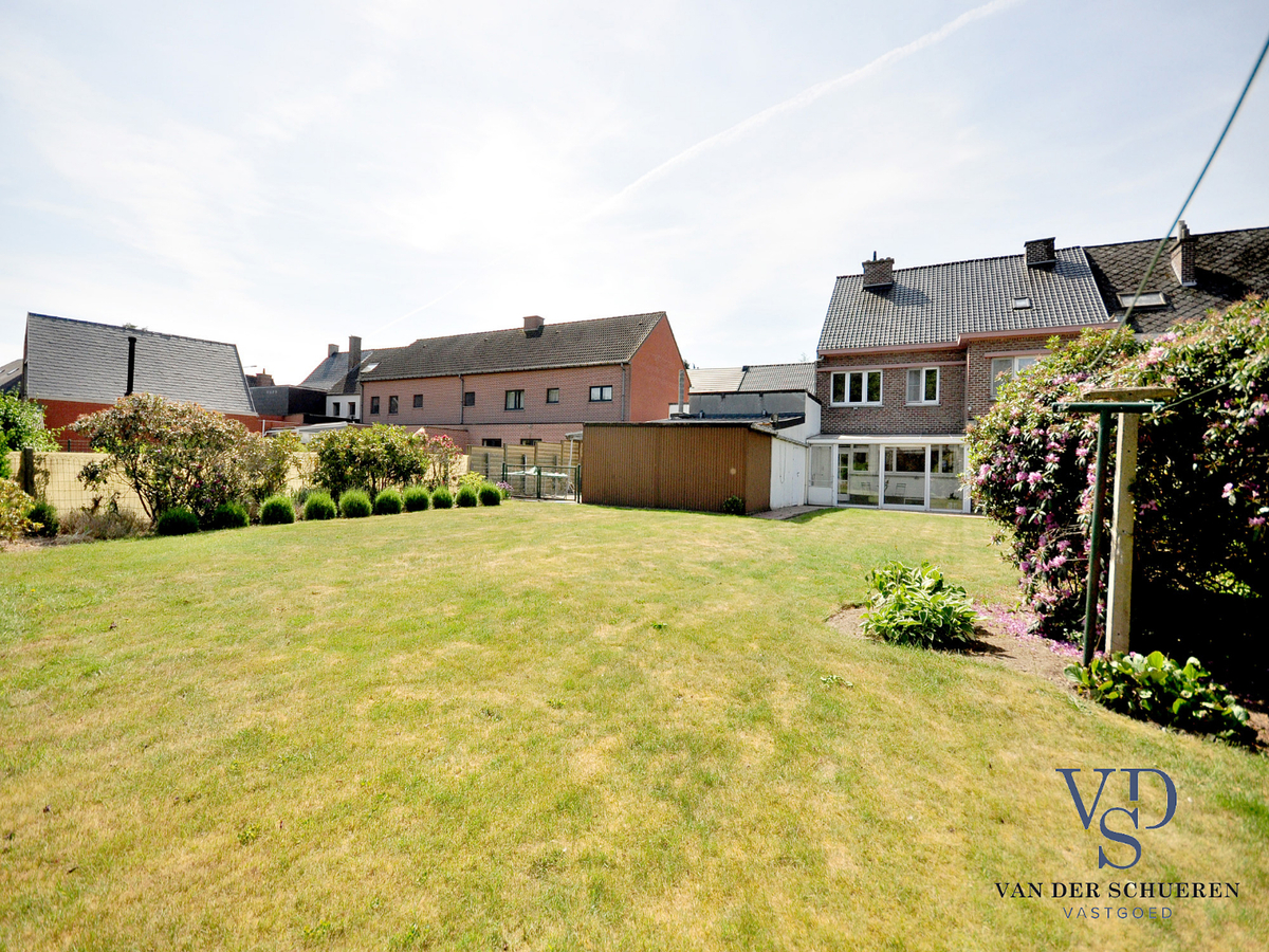 Zeer ruime herenwoning in centrum Gavere ! 