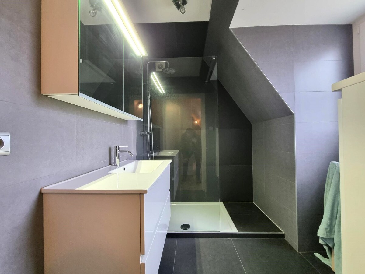 Zeer aangenaam gelegen halfopen woning te Dudzele 