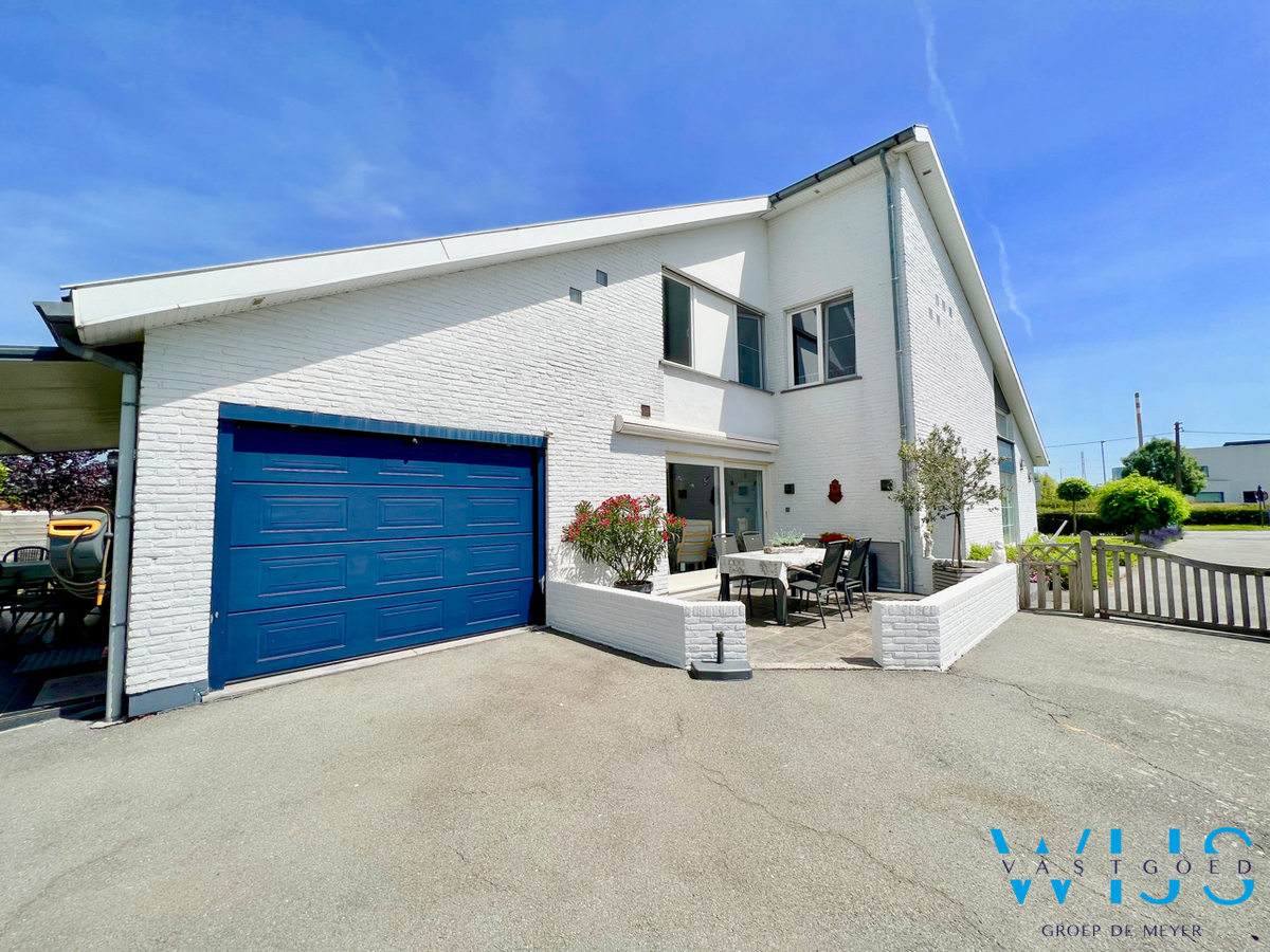 Prachtige alleenstaande woning op een aangenaam perceel van 1060m² in Doornzele ! 