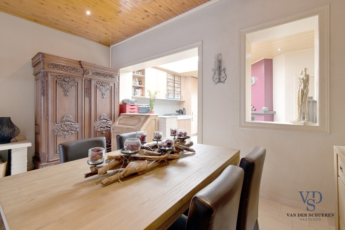 Verzorgde, perfect onderhouden woning. 