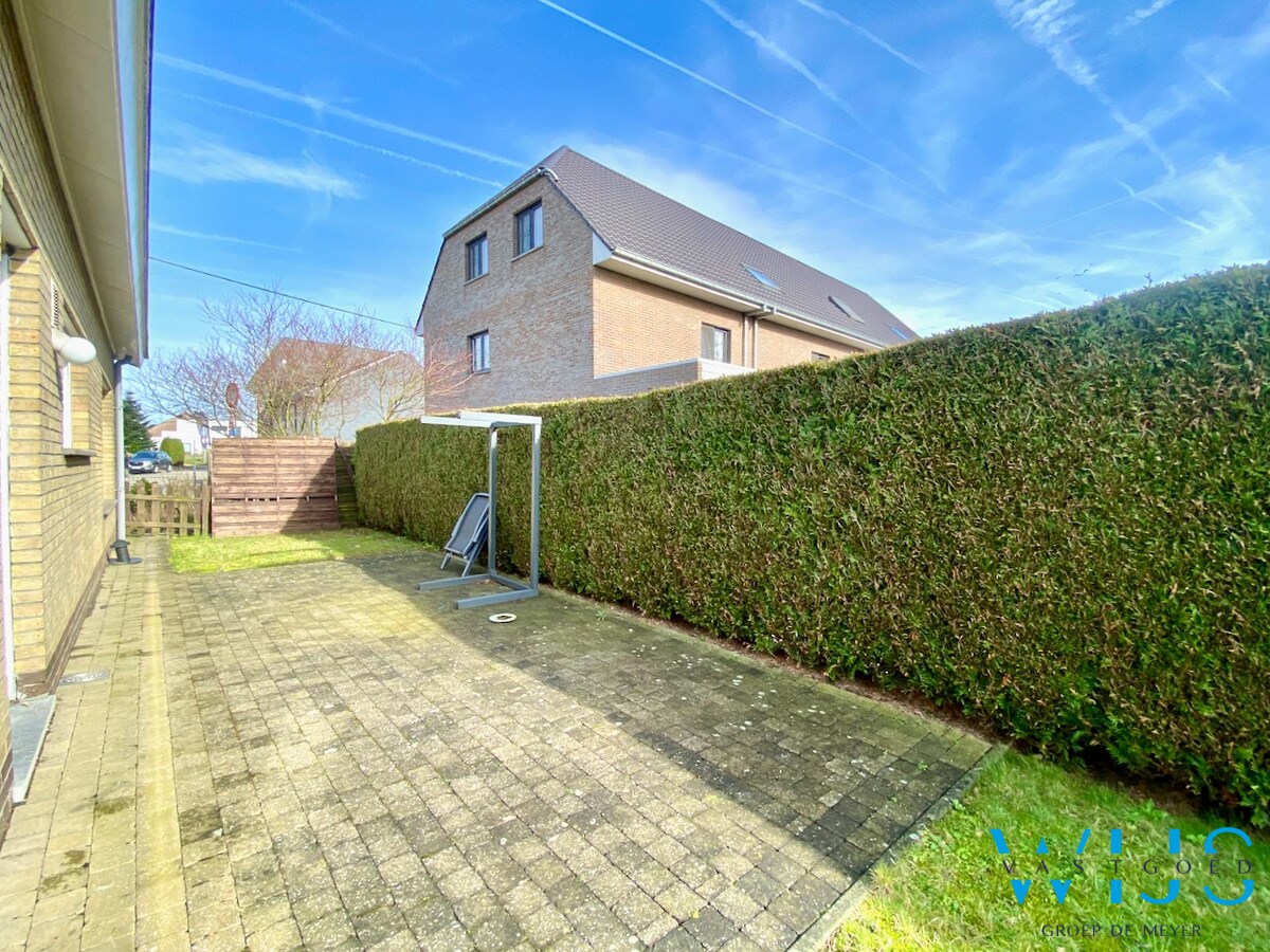 Bungalow met 3 slaapkamers te Ertvelde ! 