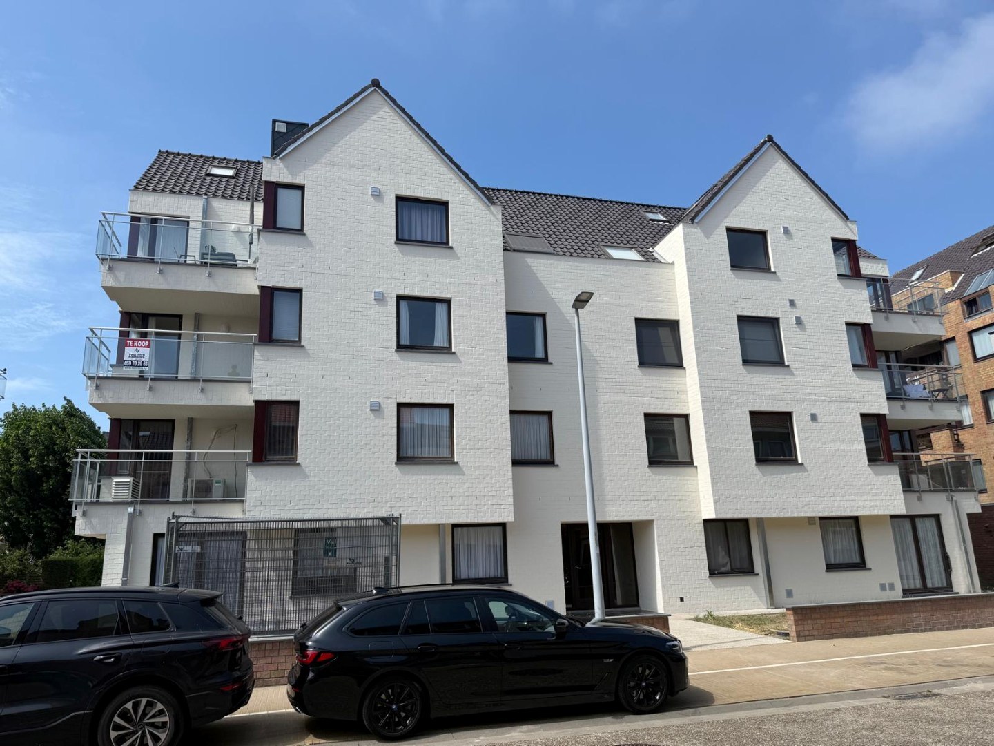 APPARTEMENT À RÉNOVER DE 3 CHAMBRES - TERRASSE ENSOLEILLÉE - QUARTIER RÉSIDENTIEL CALME 