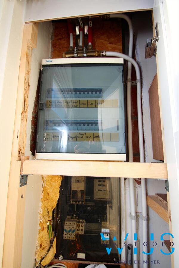 Knusse, instapklare starterswoning te Drongen ! 