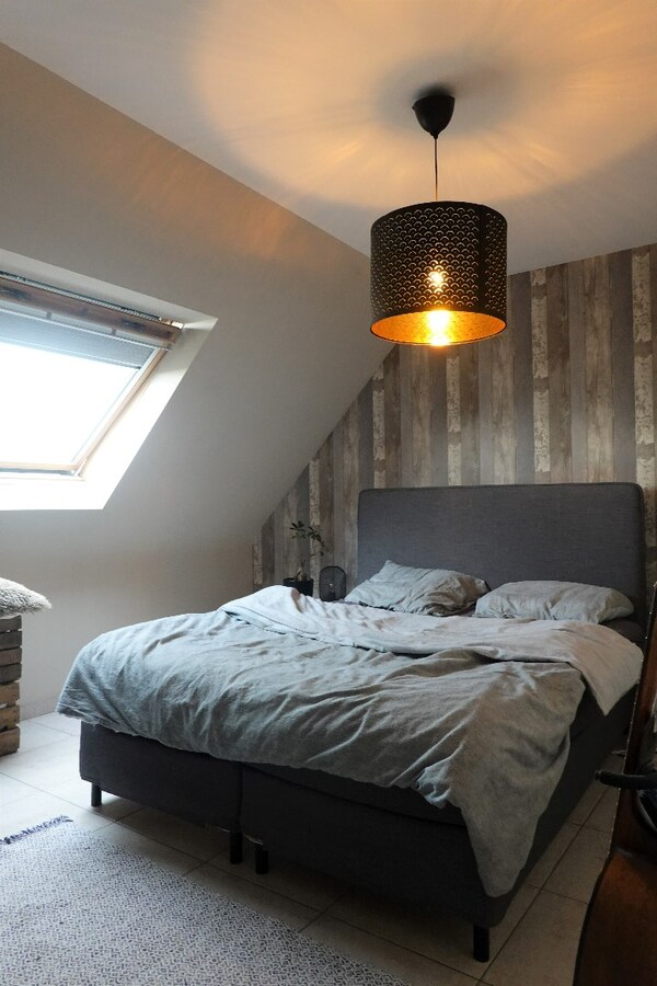 Lichtrijk duplexappartement in het hartje van Lichtervelde 