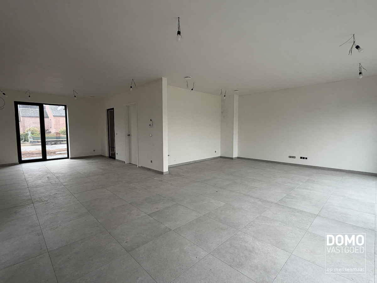 EXCLUSIEVE ENERGIEARME NIEUWBOUWWONINGEN MET 4 SLAAPKAMERS, TUIN &amp; CARPORT IN HARTJE KERMT (HASSELT) 