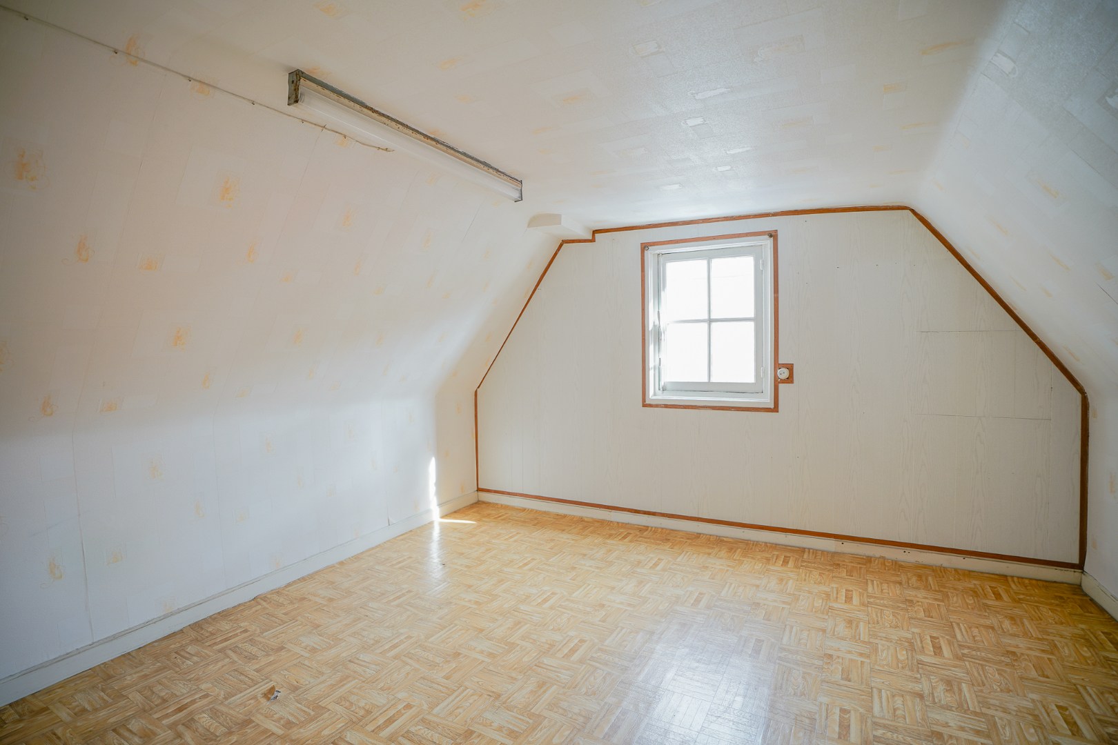 Karaktervolle hoekwoning op topligging in hartje Brugge 