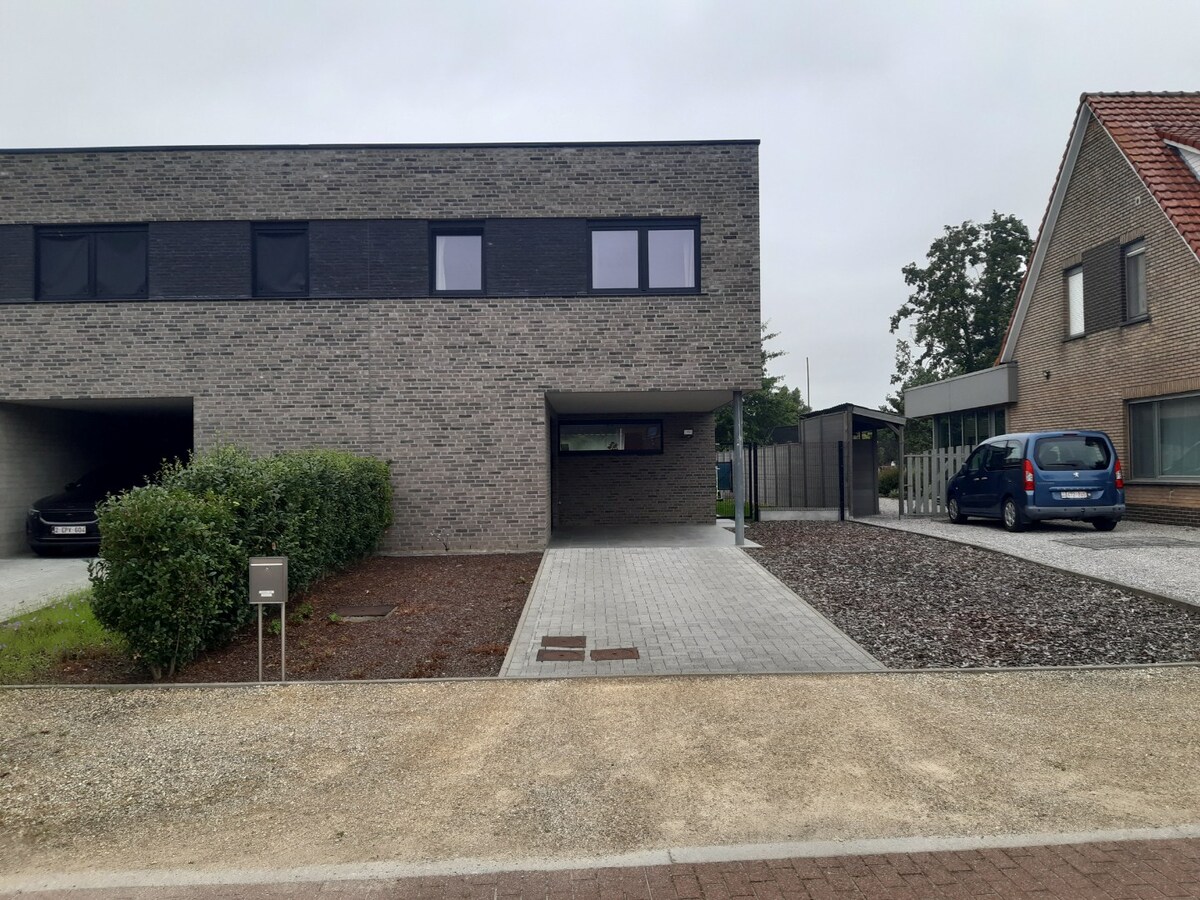 Instapklare nieuwbouwwoning met EPC A in Eke 