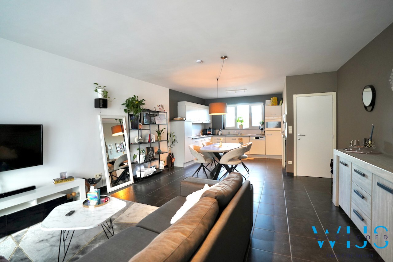 Instapklaar &amp; energiezuinig appartement in HET centrum van Ertvelde ! 