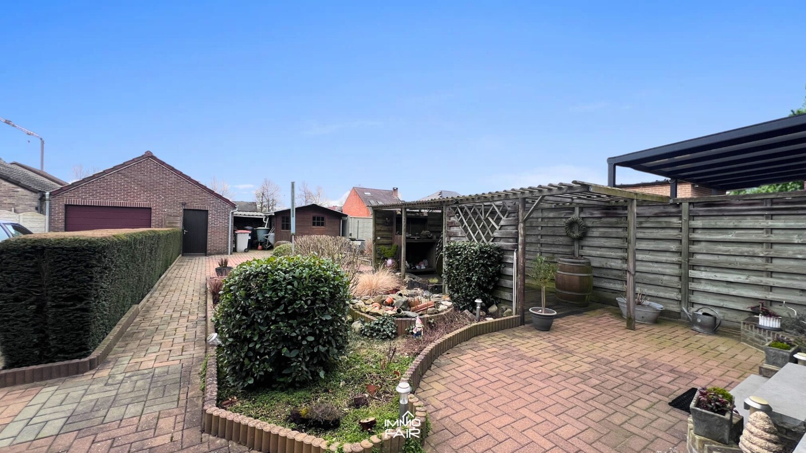 Goed onderhouden gezinswoning met vloerverwarming &amp; zonnepanelen! 