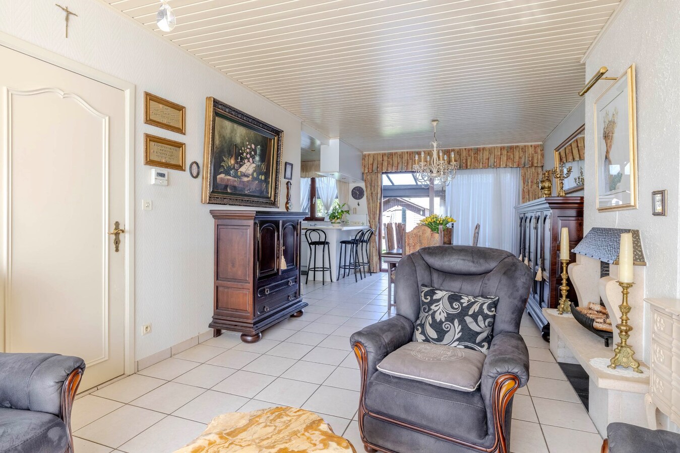 Gezinswoning met 3 slks - tuin - toplocatie. 