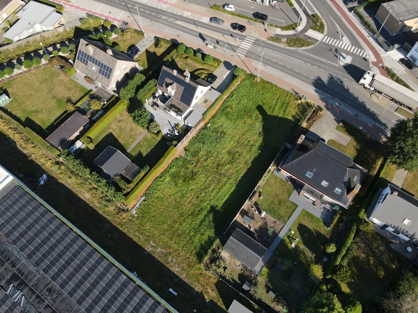 Ruime landelijke nieuwbouwwoning (563 m²) op centrale ligging nabij centrum Zedelgem 