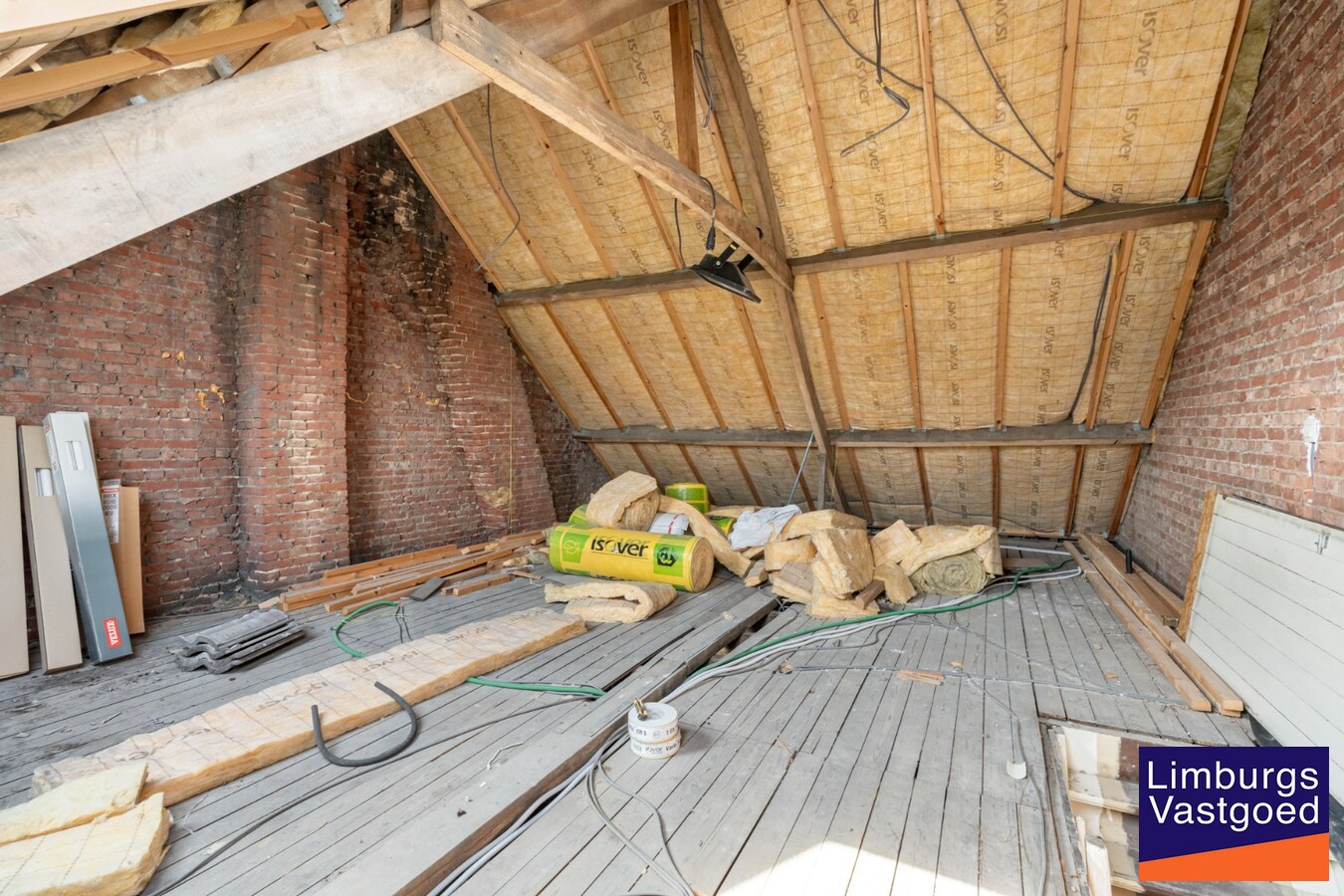 Te renoveren HOB met 3 slpk en garagebox, 13a77ca 