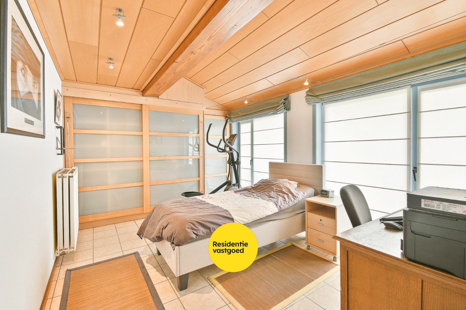 Instapklare woning met 4 slaapkamers, garage en carport 