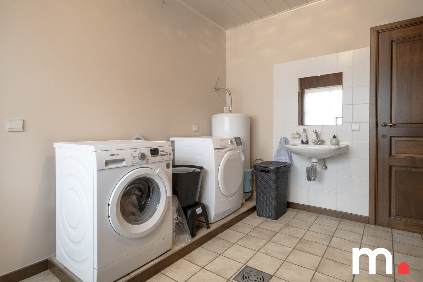 Alleenstaande villa met 6 slaapkamers en zonnige tuin op TOPligging ! 