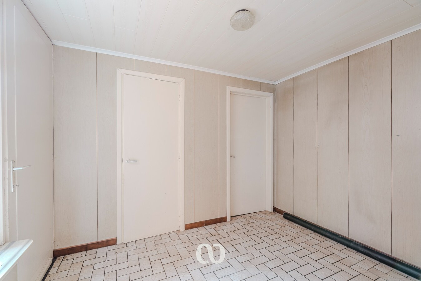 Ruime gezinswoning met 4 slaapkamers en tuin in Nederename 