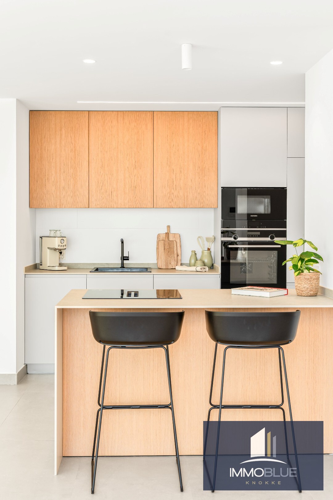 Open en praktisch wonen in mediterrane omgeving. 