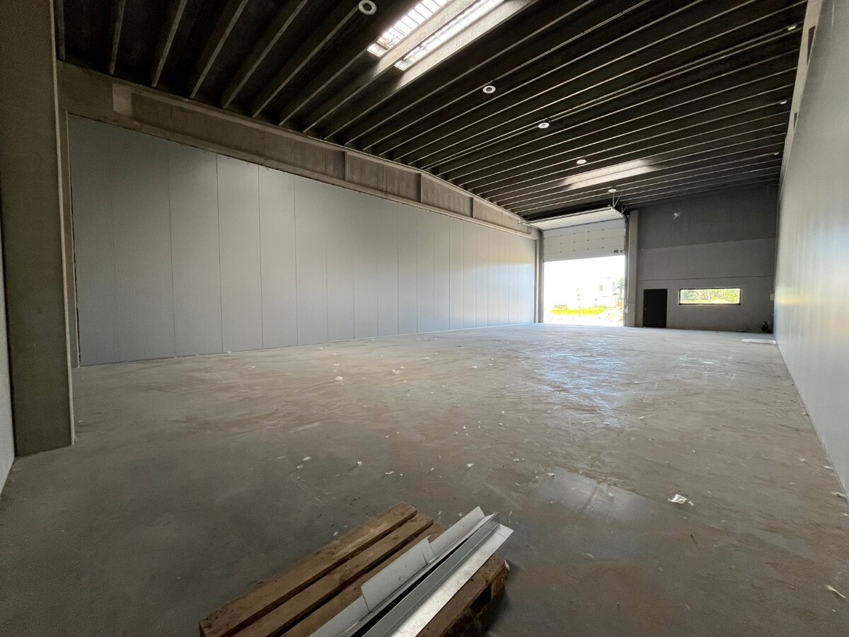 LAATSTE UNIT TE HUUR !! 