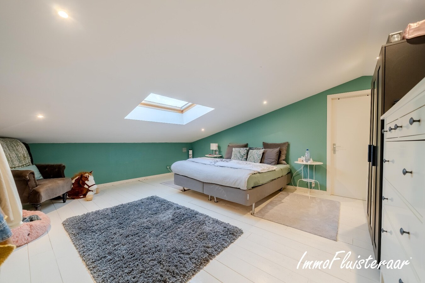 Exclusief Hippisch Complex met Uitstekende Trainingsmogelijkheden op ca 8,6 ha in Wuustwezel 