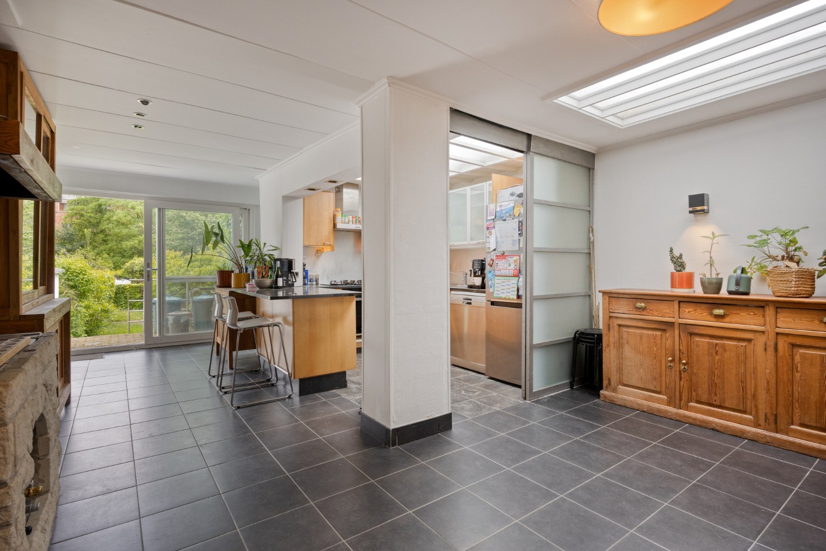 Ruime stadswoning met achteruitgang via Janseniusstraat met 4 slaapkamers, garage en tuin te Leuven- EPC 239kwh/m2 