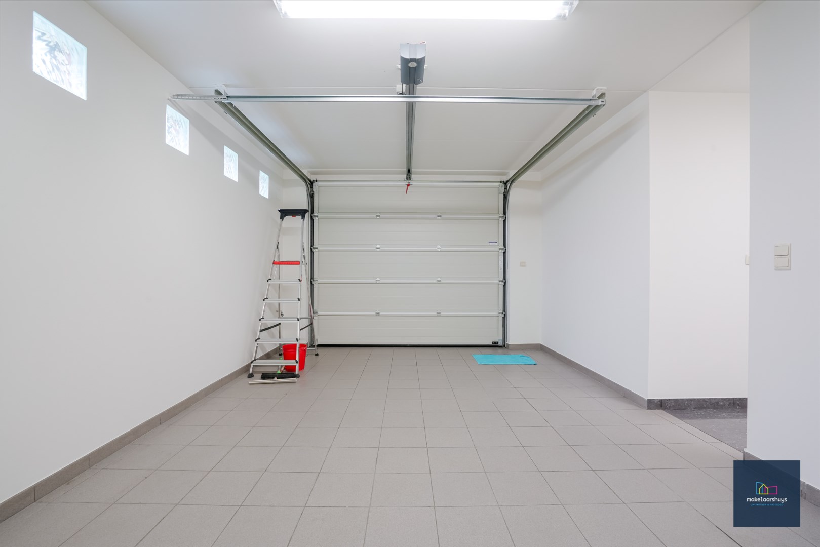 Ruime HOB met 4 slp., garage en tuin in rustige buurt. 