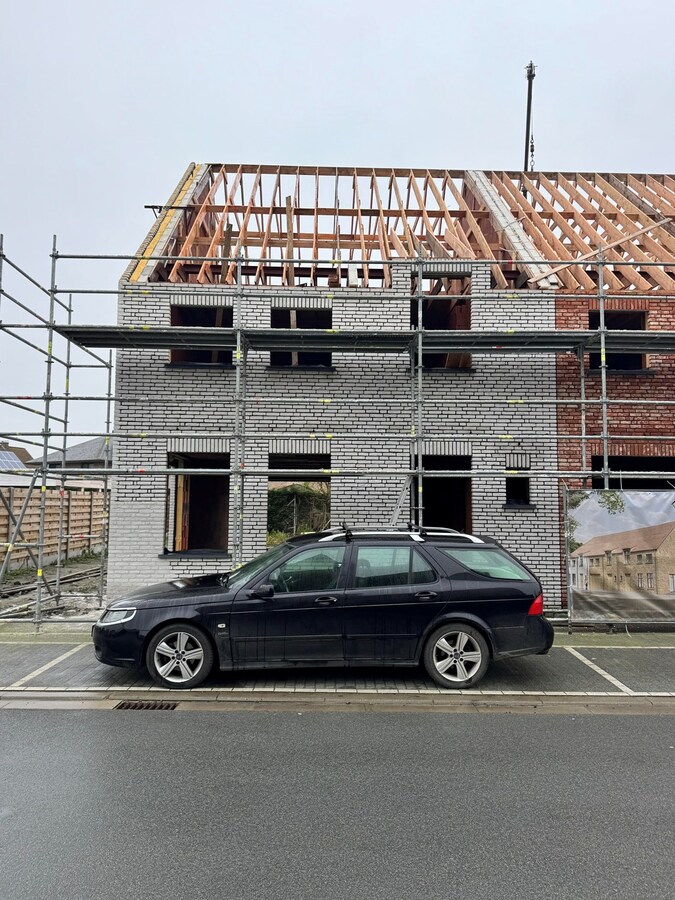 Nieuwbouwwoning met 3 slaapkamers en tuin te Koekelare 