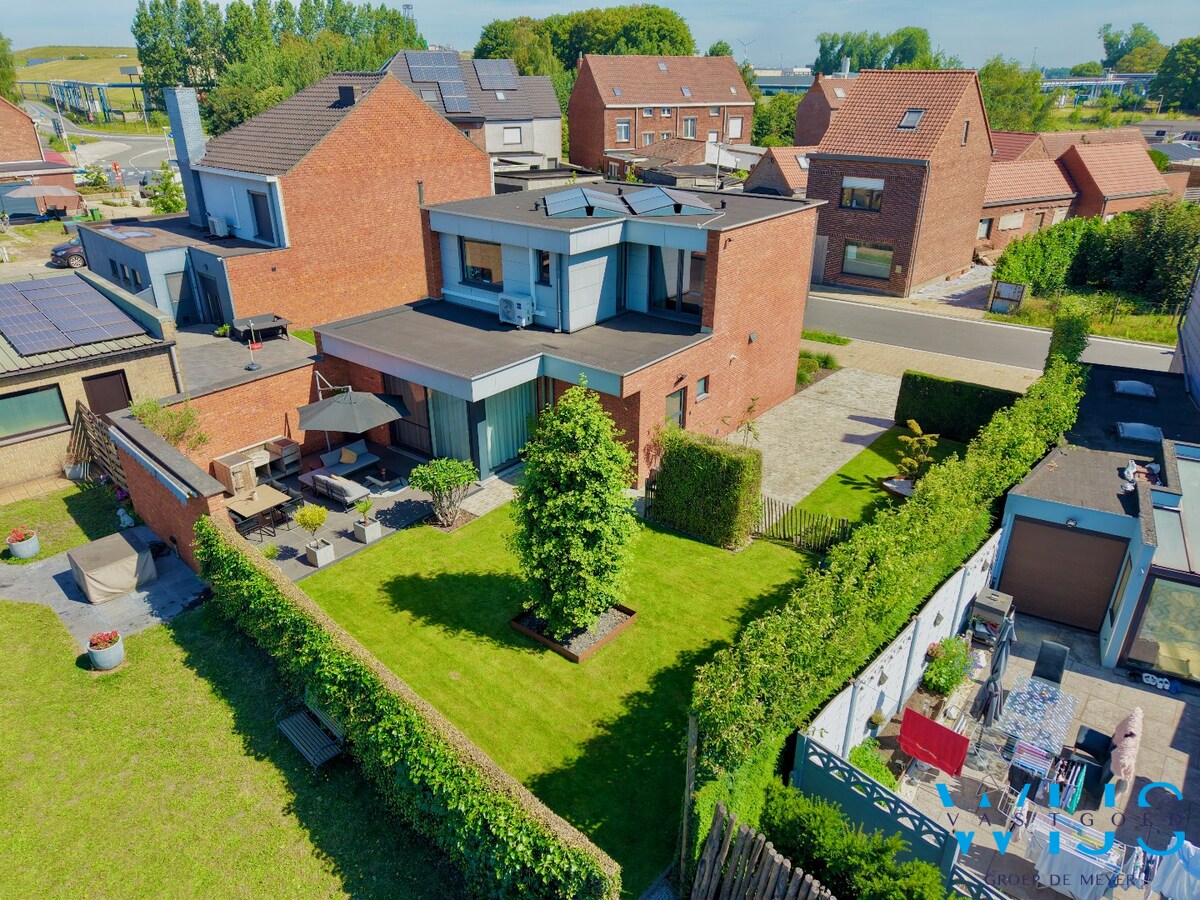 Instapklare gezinswoning op een rustige locatie in Ertvelde/ Rieme! 