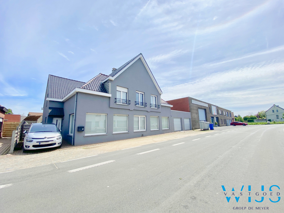 Uitzonderlijk ruim woonhuis te Kluizen/ Evergem! 