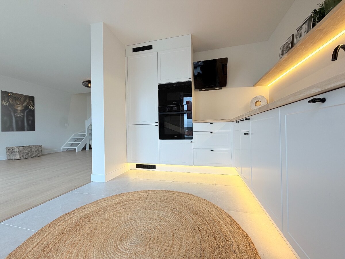 Trendy penthouse te Kortrijk ! EPC B !  **** NONO INSPIRED **** 