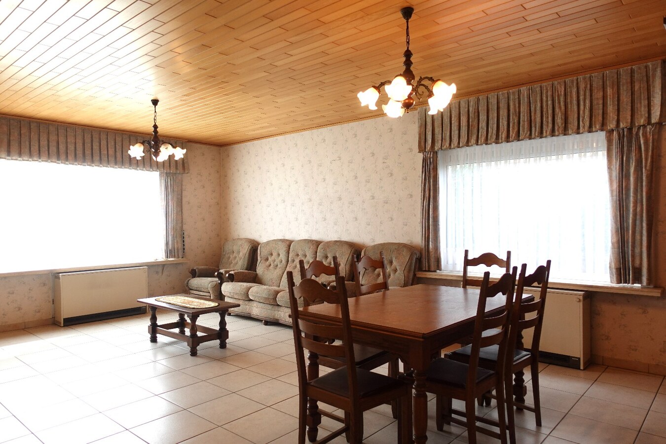 Instapklare bungalow op topligging te Gistel 