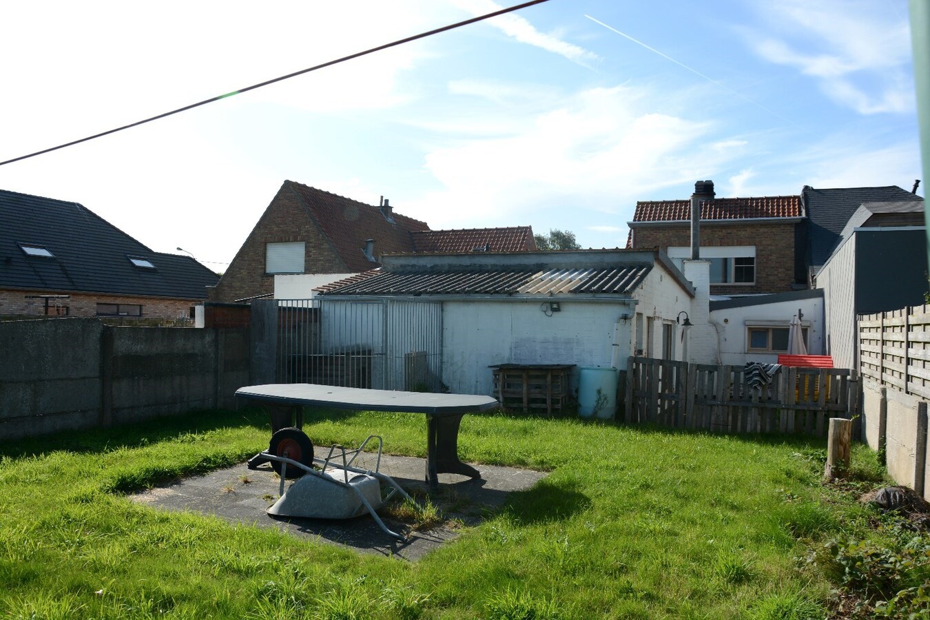 Op te knappen HOB met landelijk zicht 