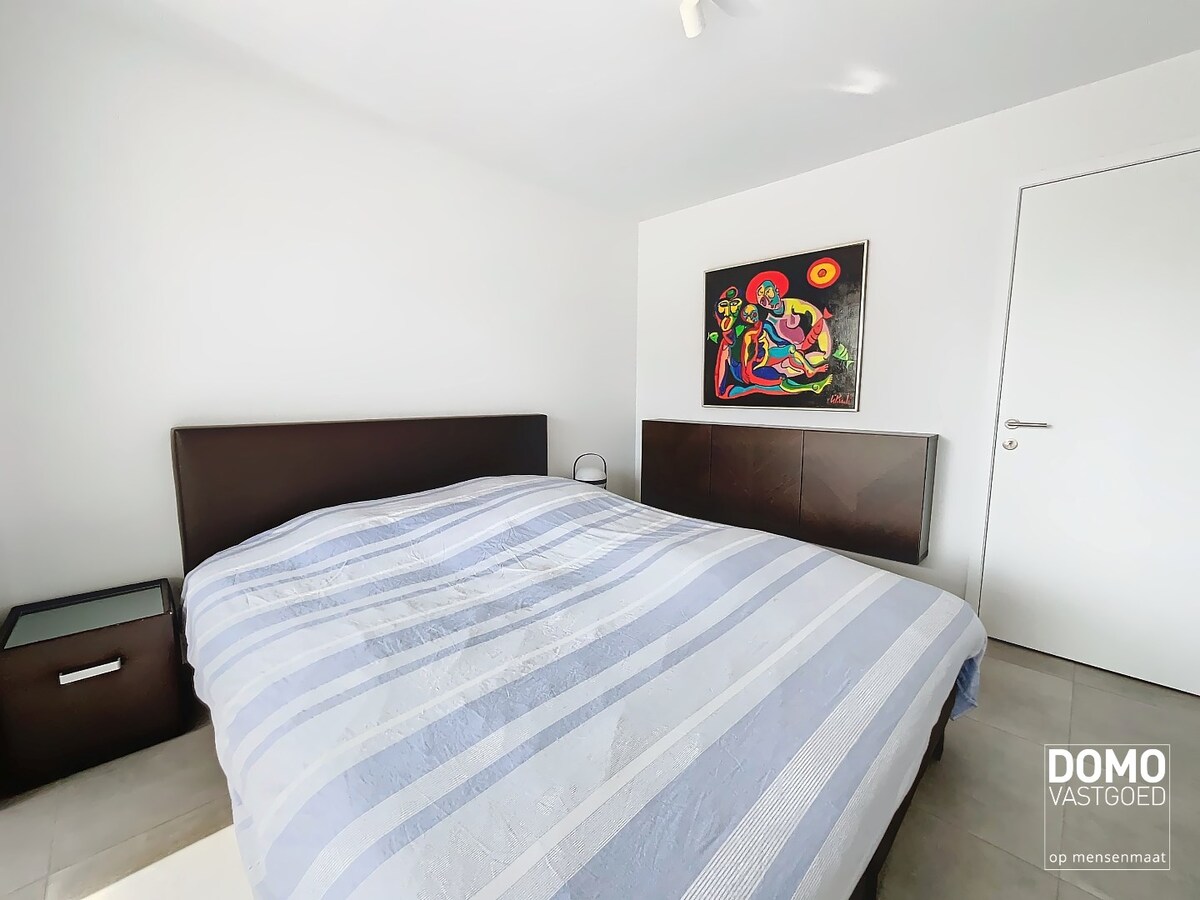 MODERN APPARTEMENT MET TERRAS. LIFT EN 2 SLAAPKAMERS IN DIEPENBEEK 