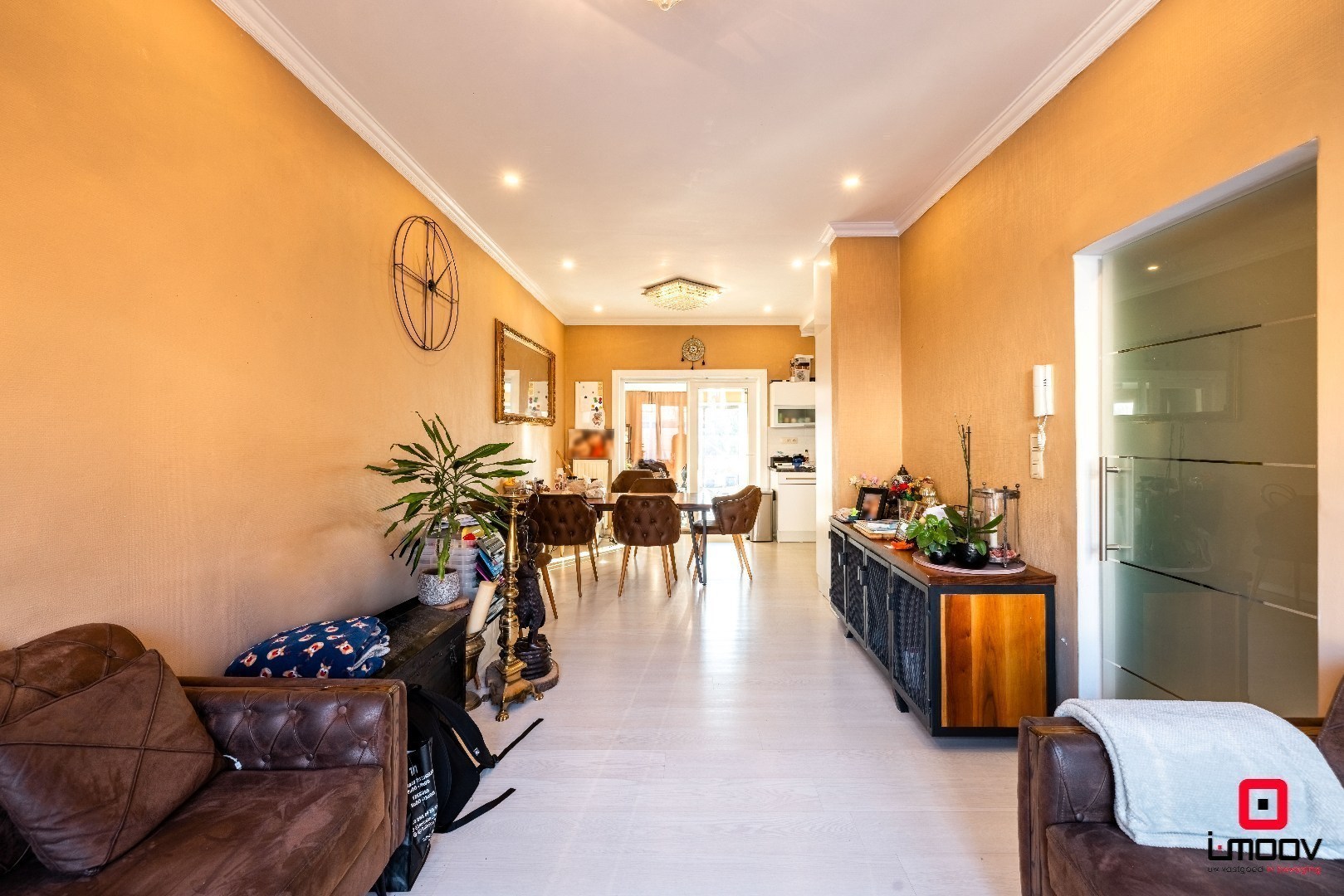 Uniek gemengd pand met commerciële invulling én ruime privéwoning in opkomende buurt van Gent 