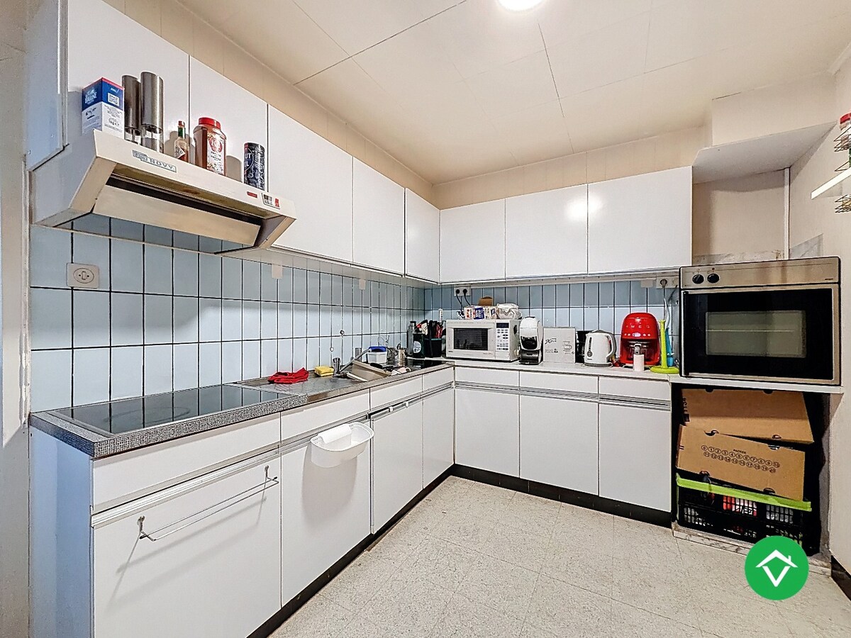 Ruime woning met 4 slaapkamers en terras te Ichtegem 