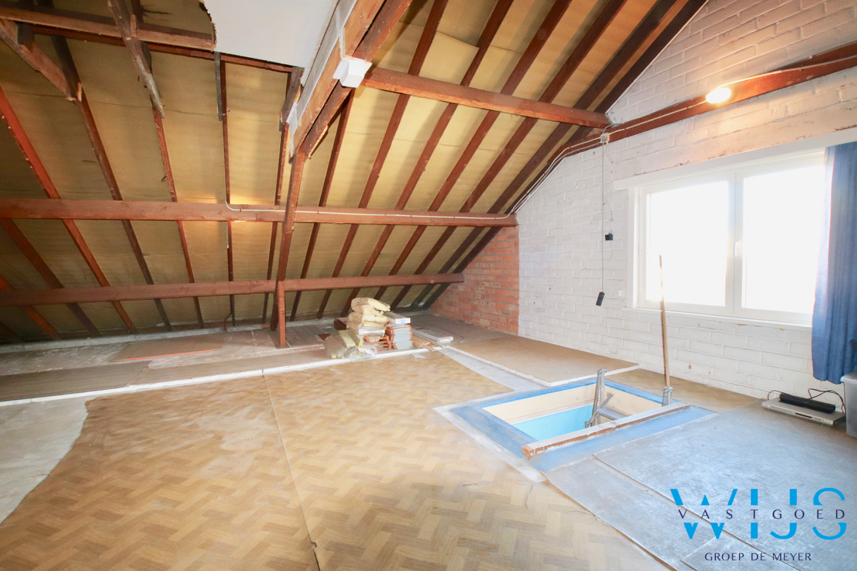 Instapklaar woonhuis op een leuke perceel te ZELZATE ! 