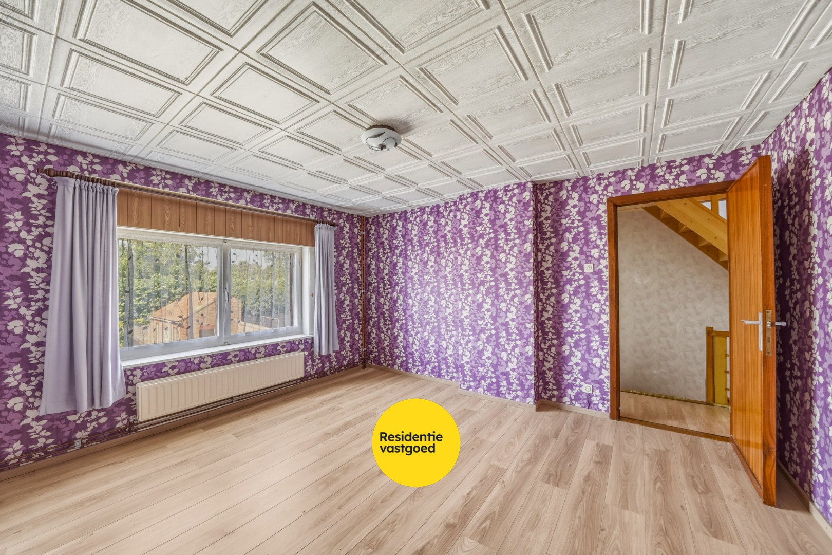 Ruime halfopen woning met 4 slaapkamers, tuin en garage 
