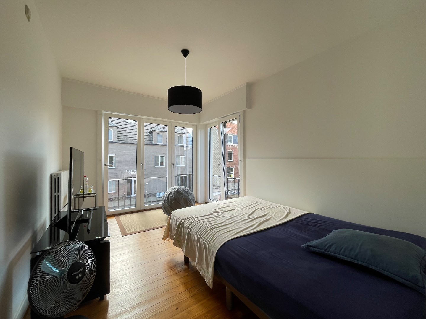 Halfopen ruime gezinswoning op 407m² 