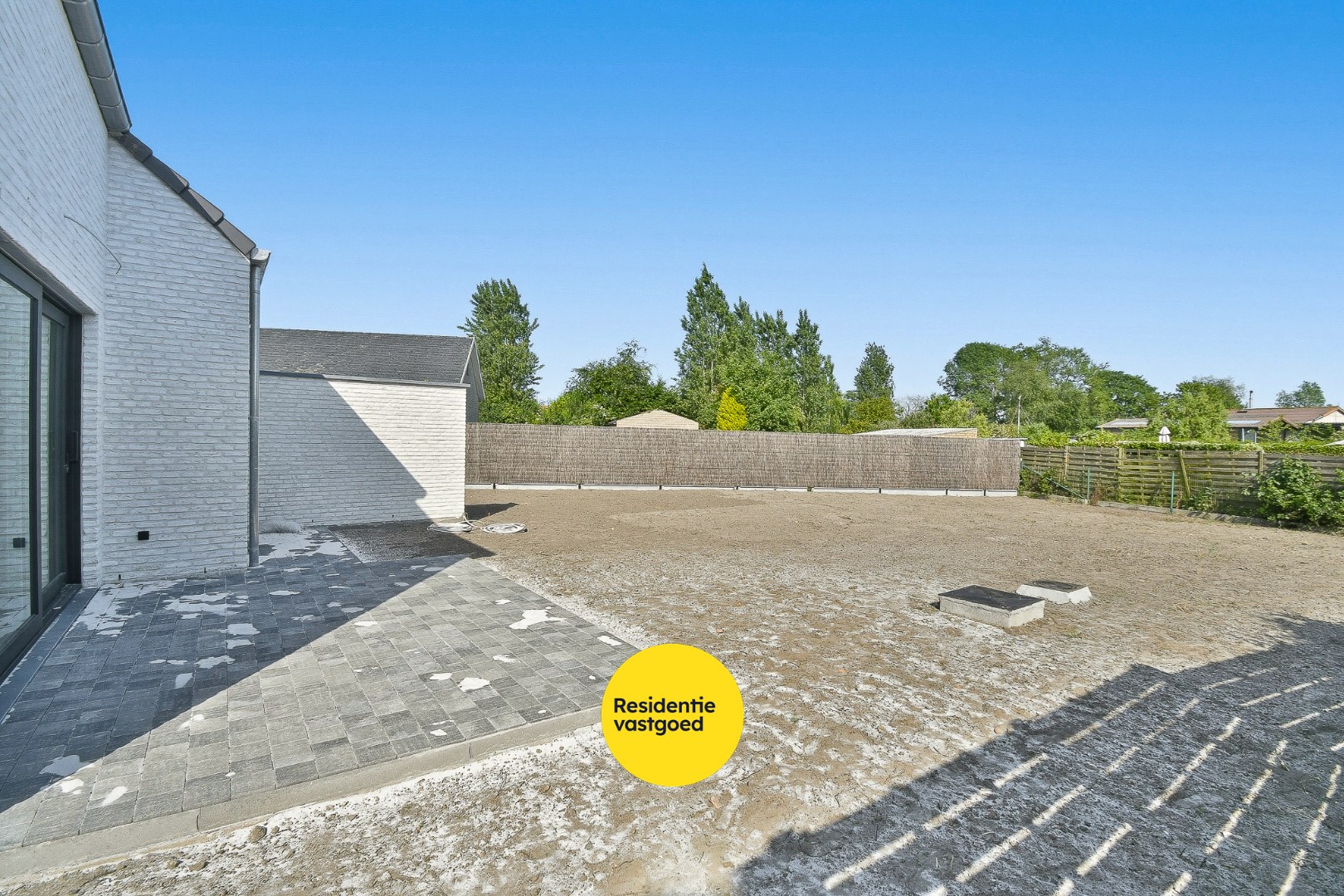 Gezinswoning met drie slaapkamers op goeie locatie 