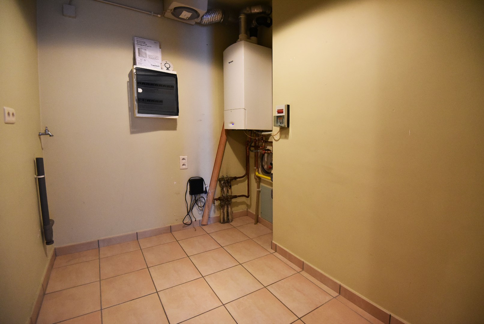 Gelijkvloers appartement met tuin en garage te Kaprijke 