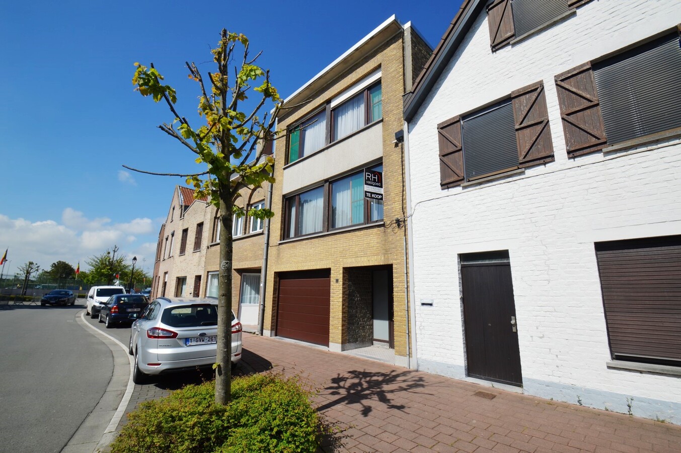 Volumineuze, lichtrijke bel-étage nabij het strand - Heist 