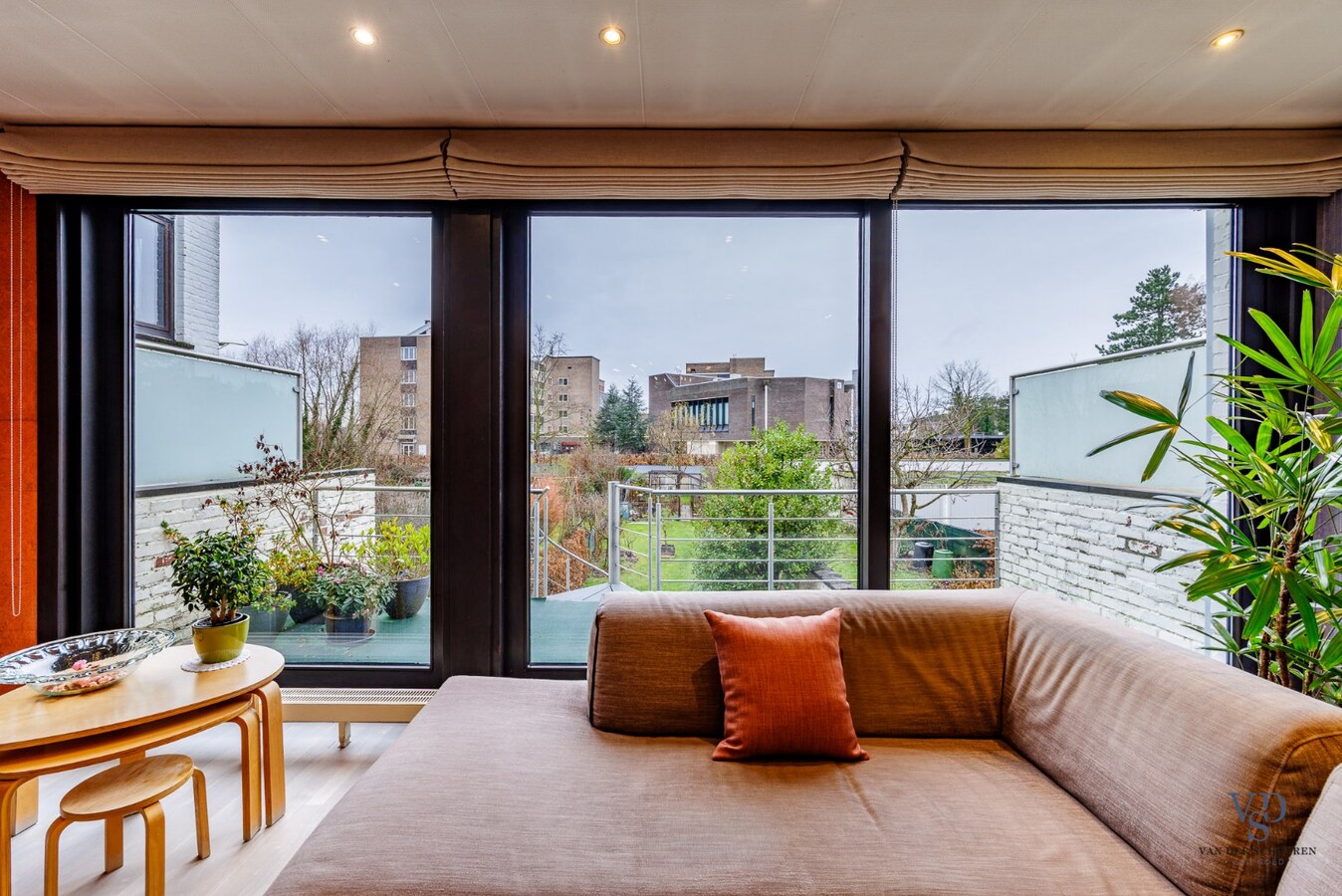 Tijdloos wonen in Gent met royale tuin 