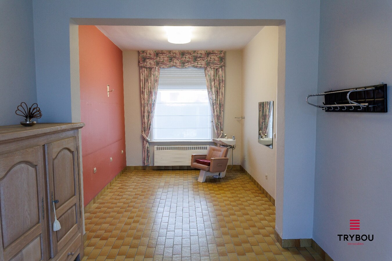 Ruime woning in het centrum van Poelkapelle 