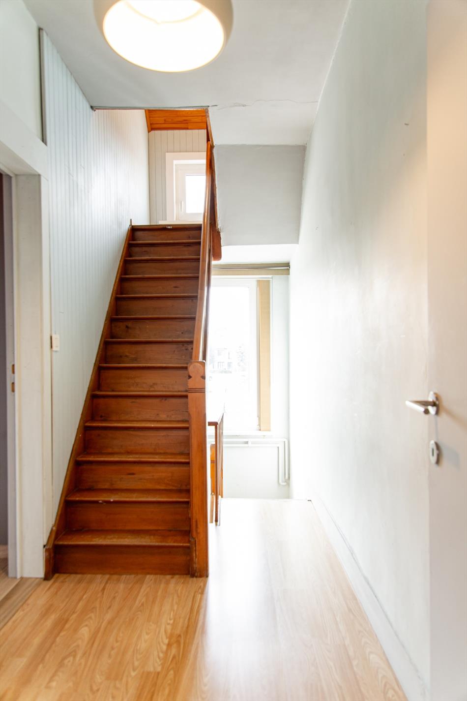 Halfopen bebouwing met 5 slpks te Eeklo 