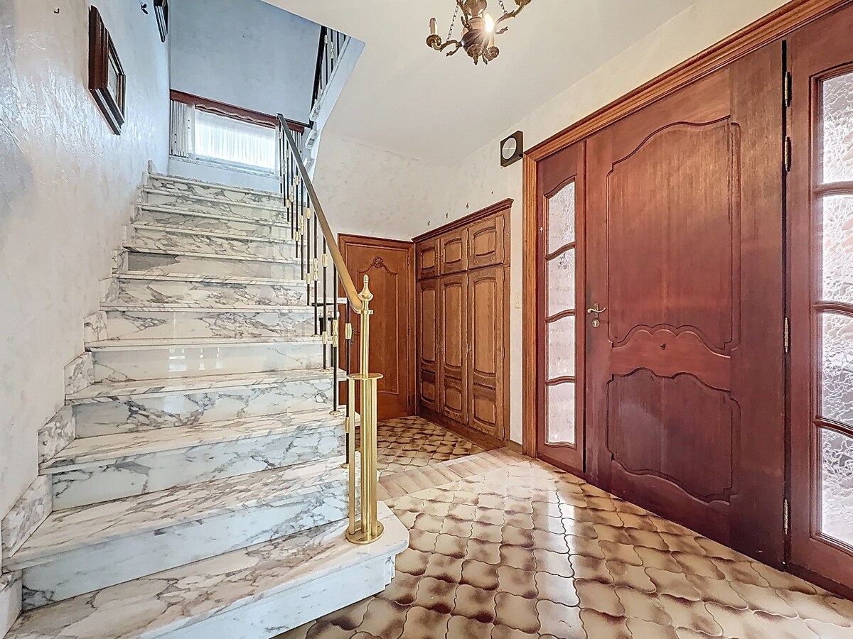 Te renoveren HOB in doodlopend straatje te Burst 