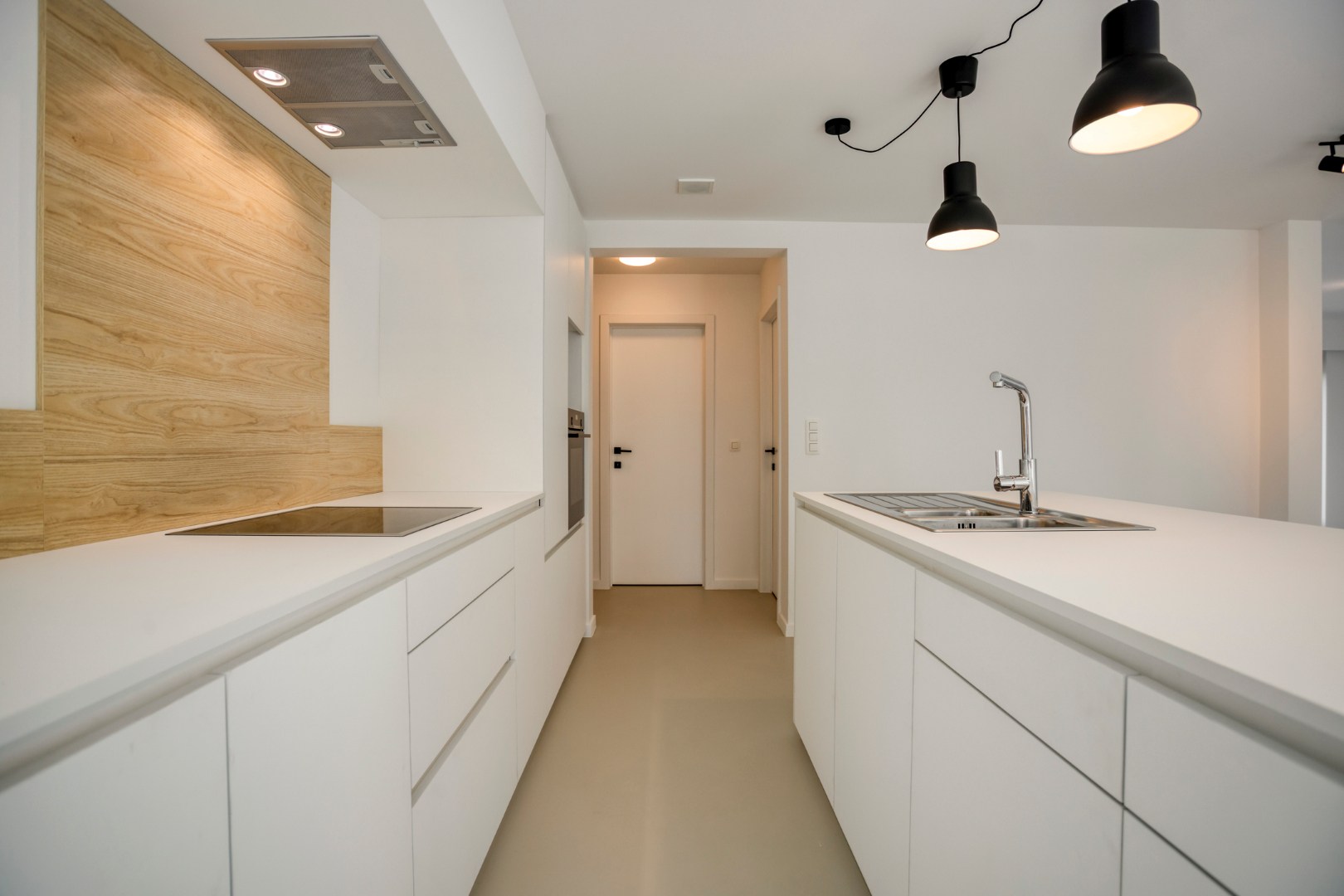 Gerenoveerd ruim en lichtrijk appartement met 2 slaapkamers en ruim terras - EPC label B 