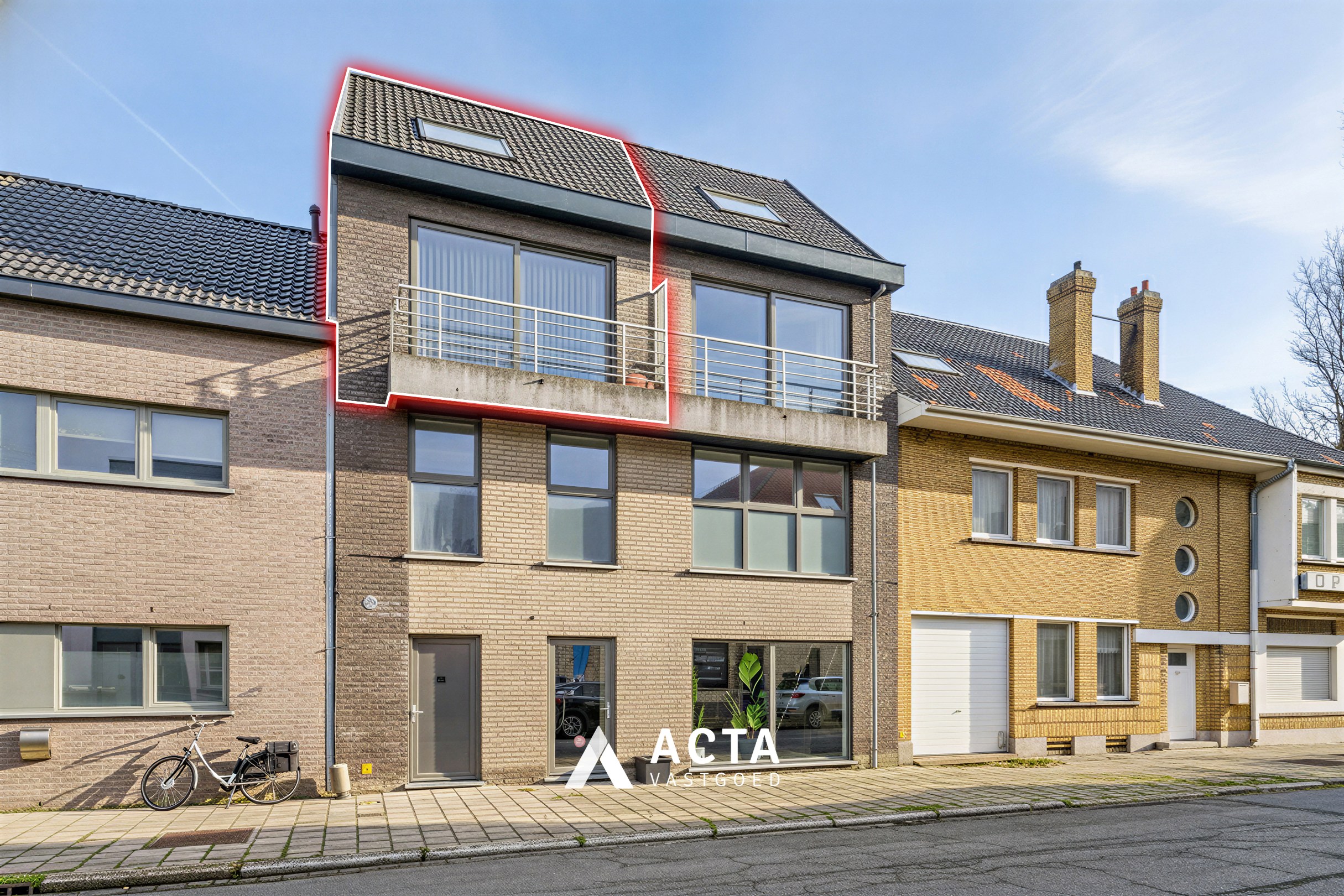 Instapklaar duplexappartement met twee slaapkamers en terras! 