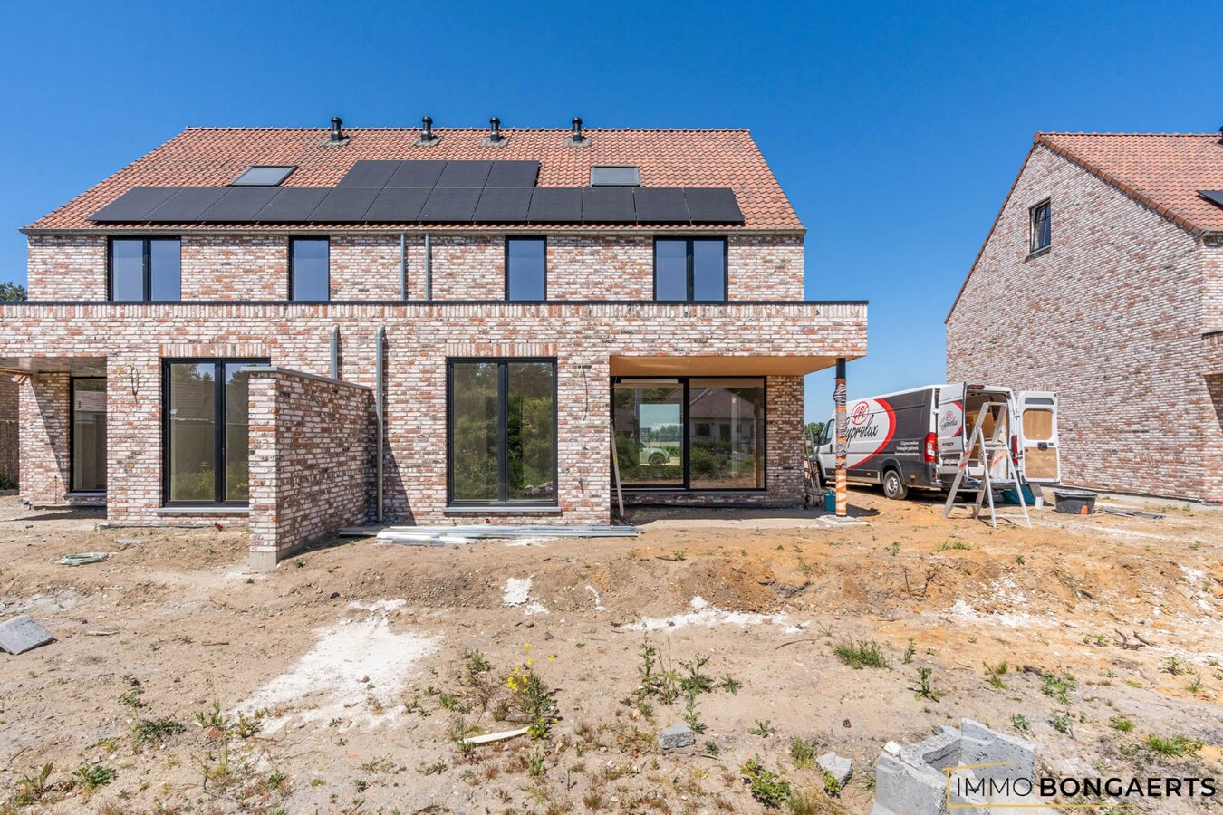 Nieuwbouwwoning met vier slaapkamers in Opglabbeek (NOG 1 BESCHIKBAAR) 